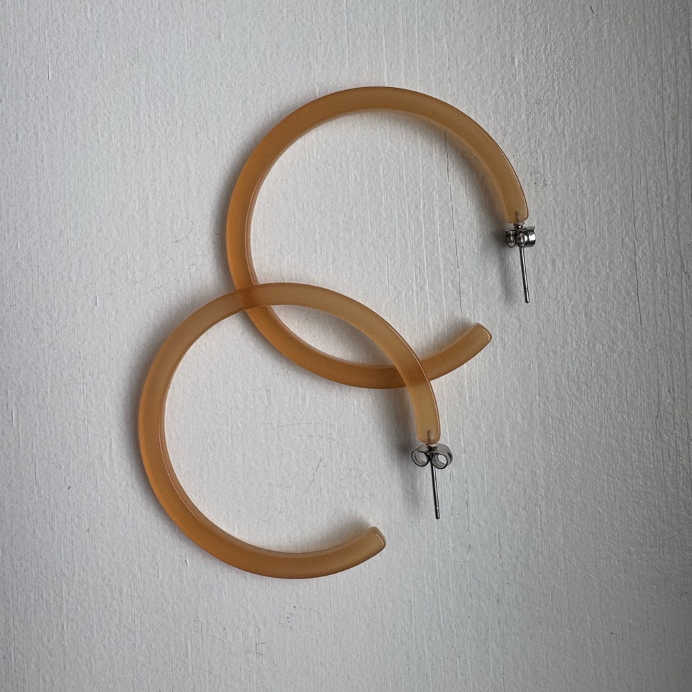 Chic Peachy Tan Hoop Earrings